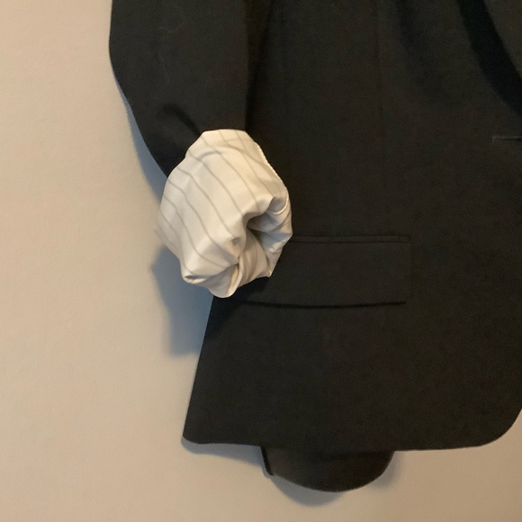 Theory Gabe B black blazer all season wool in good condition - Picture 14 of 16